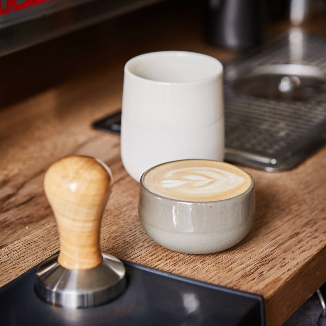 Lotte Cappuccino Schale Farbe Anthrazit